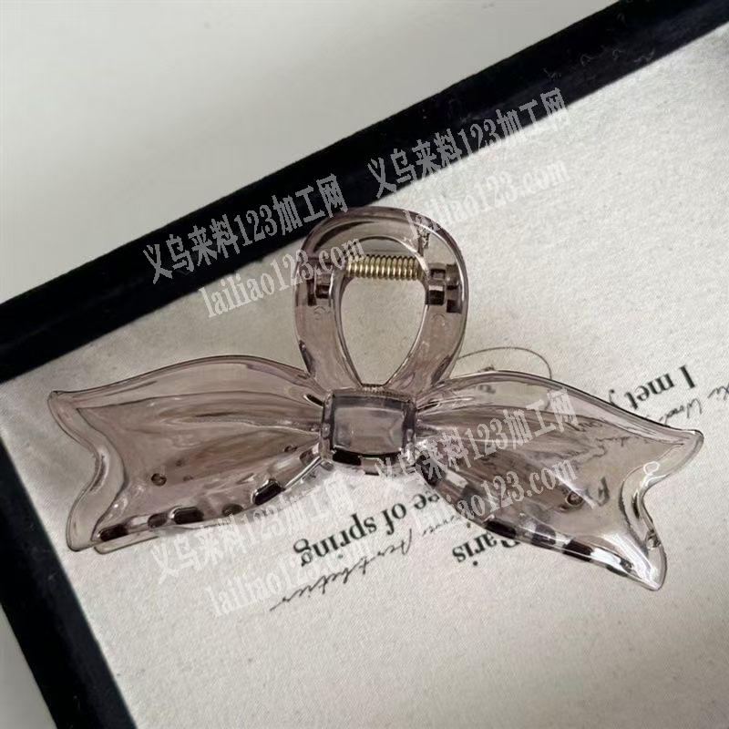 寻找专业做抓夹的工厂。如图花朵款式的，寻