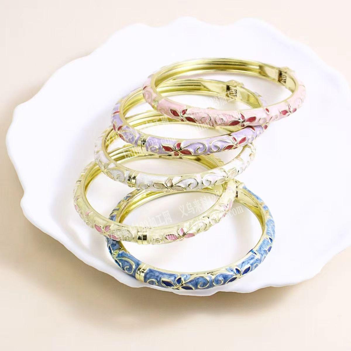 【合金压铸翻砂订单】，手镯订单，如图，寻