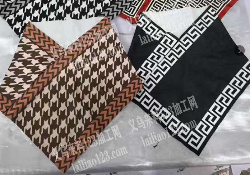 采购围巾，要现货，如图，三角围巾，寻找厂