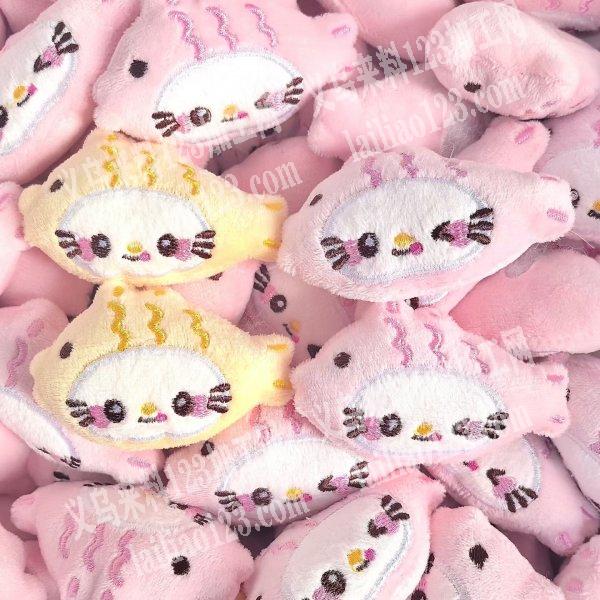 找专业卡通头绣花厂加工，现货老款价格低都可以