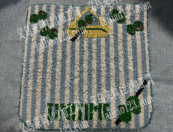 如图这个机绣外发加工，机绣米珠的