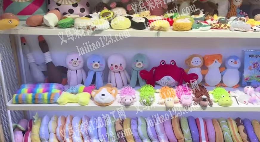 本公司国内销，中高端品牌IP潮玩，毛绒玩