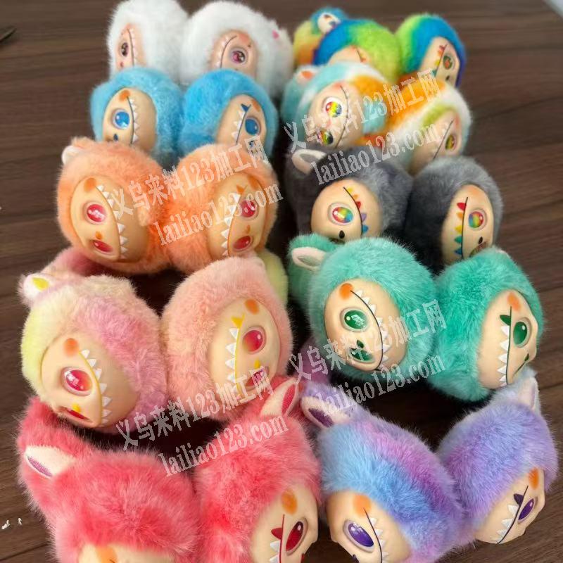 大量采购如图毛绒拉布布耳罩，有货的联系我