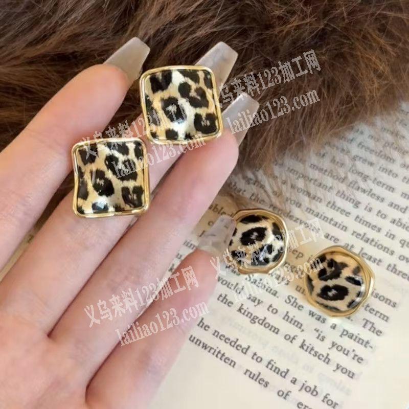 合金的饰品订单，如图，寻找专业做合金饰品