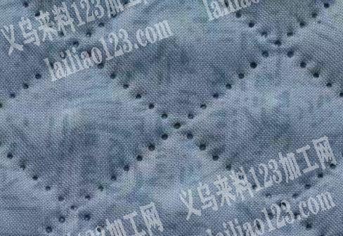 超声波热压布匹外发加工，如图，两层布中间