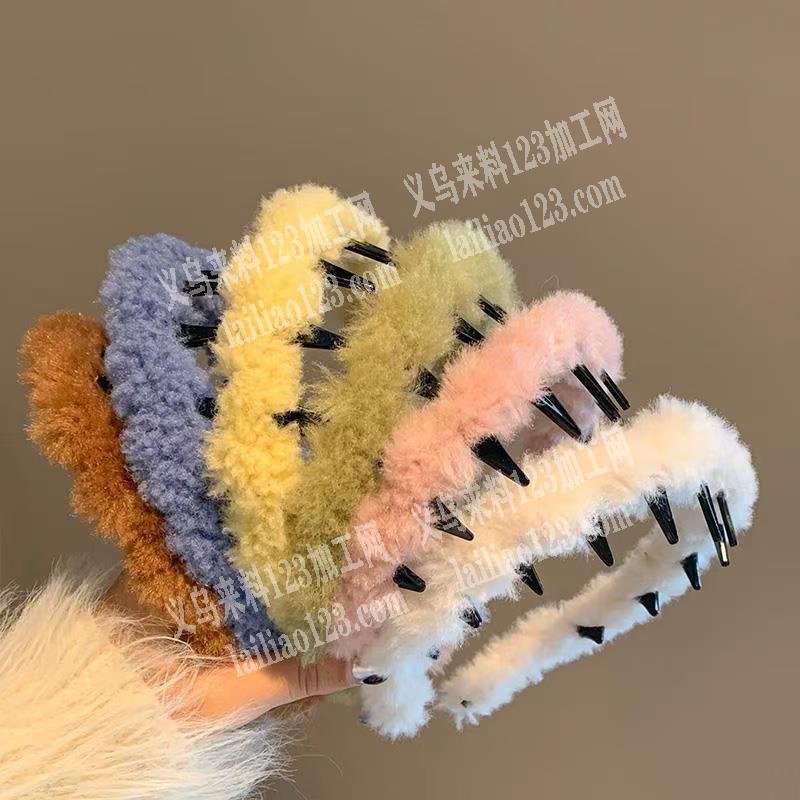 手工绕毛绒条的发箍订单，如图，寻找工厂，