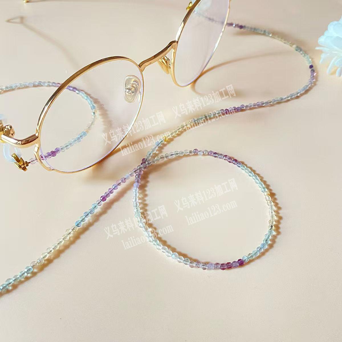 眼镜挂链穿米珠的手工活外发，如图，寻找会