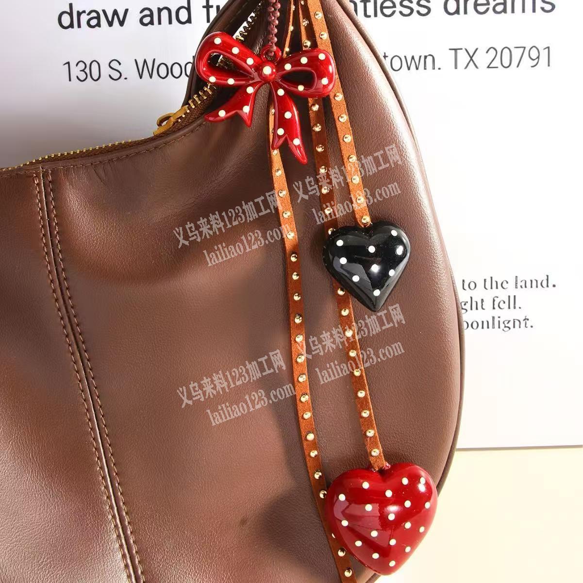 手工成品钥匙扣挂件订单，如图，寻找成品工