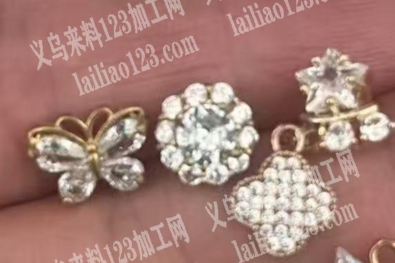 外贸公司大量合金饰品订单，寻找厂家，如图