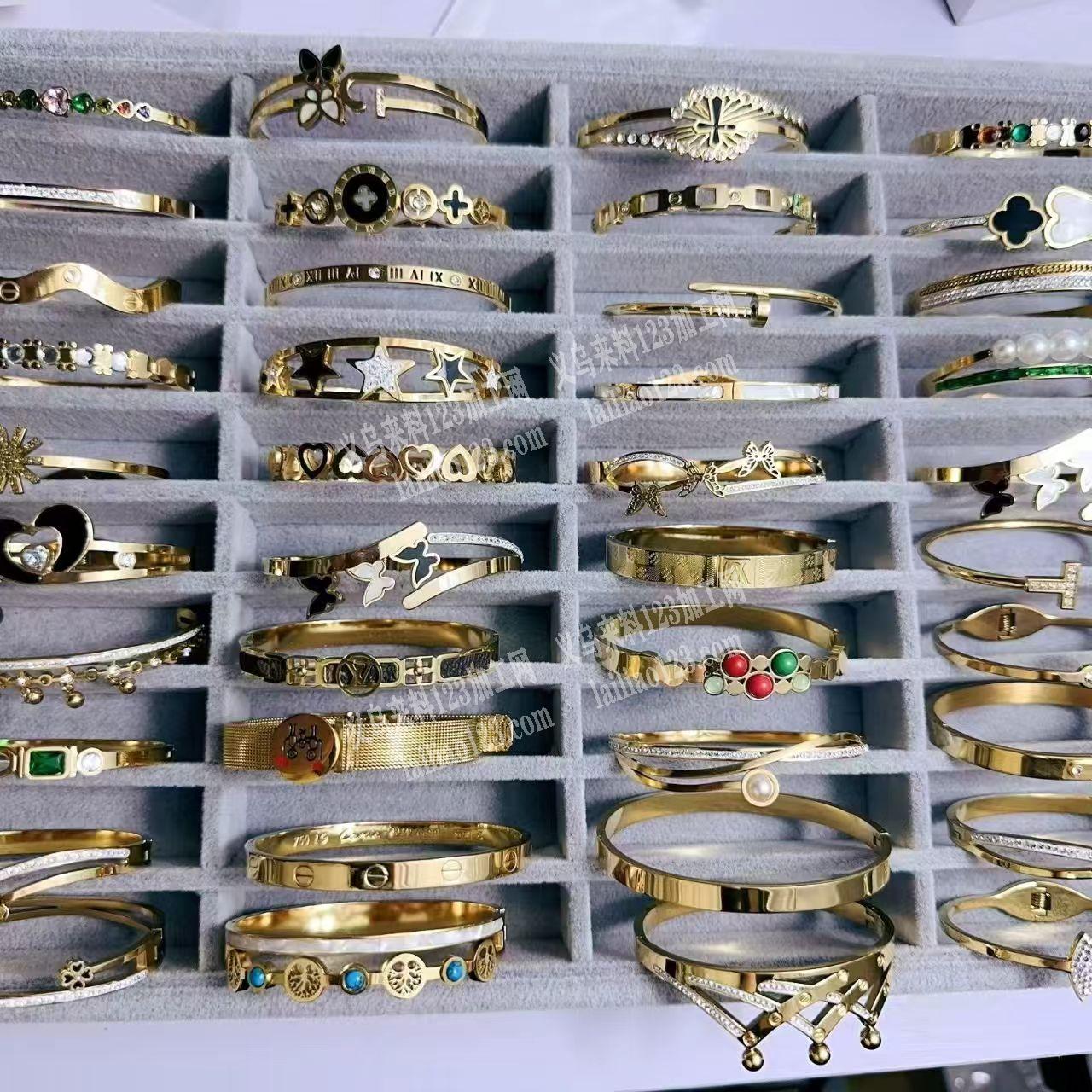 不锈钢的手镯成品订单。，如图，寻找专业做