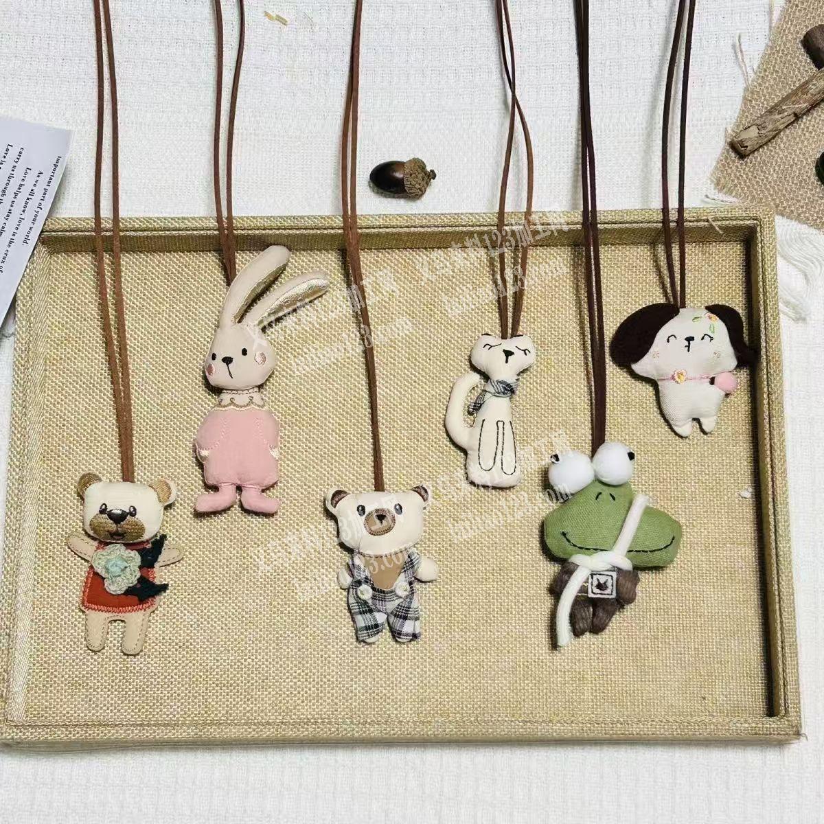 公司充棉绣花玩偶公仔成品订单《寻找外地工