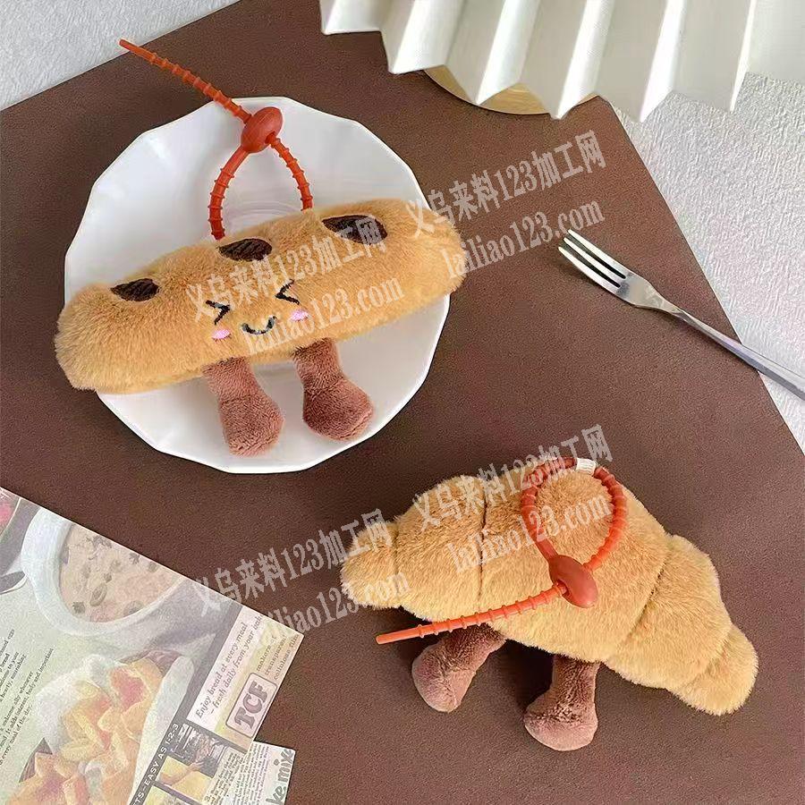 大量毛绒玩具挂件订单。寻找成品挂件工厂。