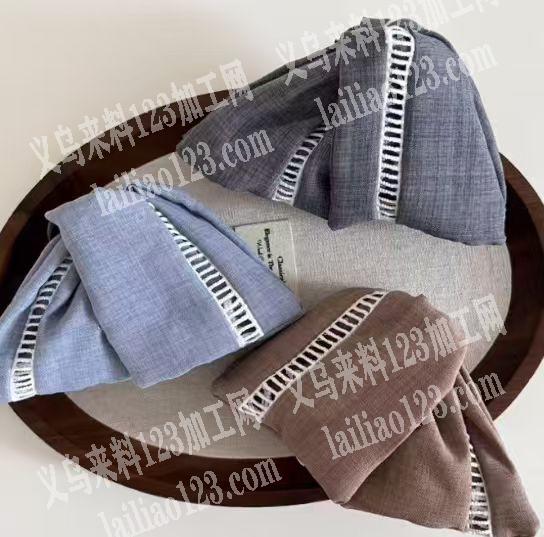 布艺饰品手工活和平车活外发。如图。寻找会