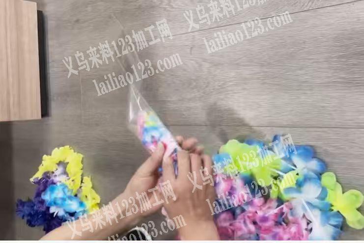 仿真花环包装的手工活外发，长期有货做，手