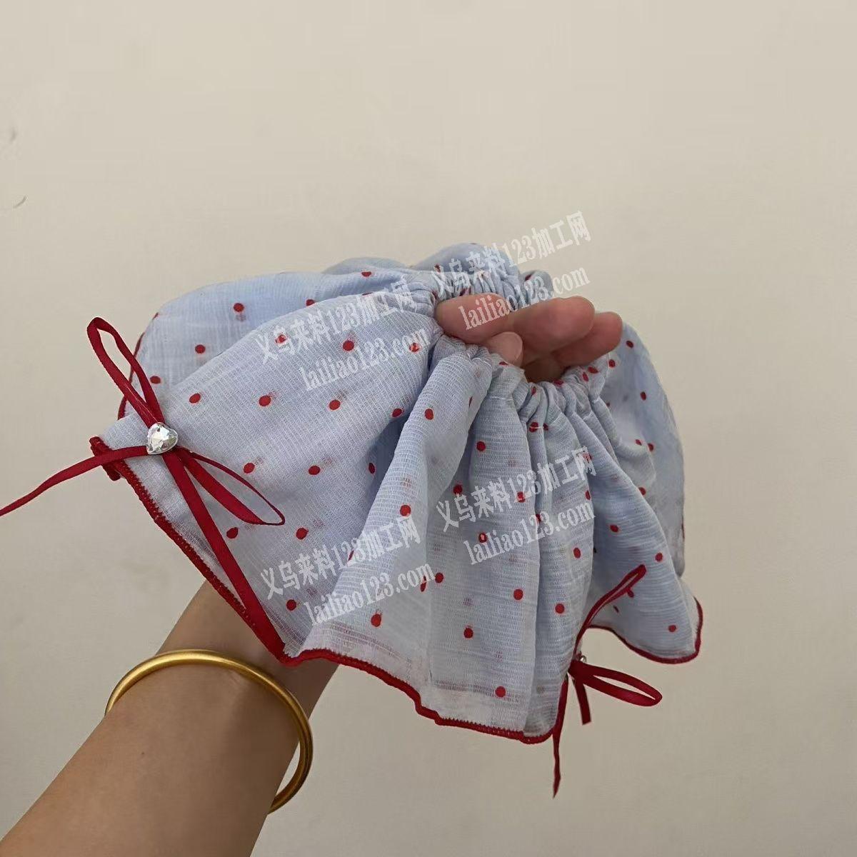 布艺发圈上面粘配件的手工活外发，寻找粘胶