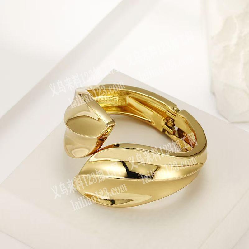 公司有合金手镯订单。寻找专业做压铸合金手