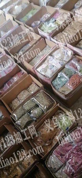 库存处理。各种颜色水钻、及5吨裸钻便宜处