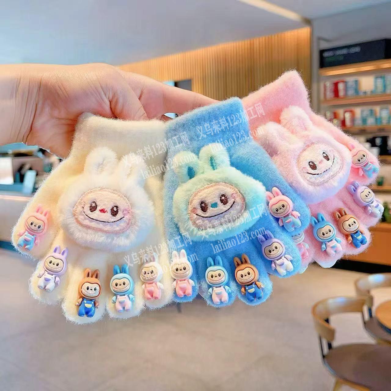 毛绒拉布布手套订单，如图，寻找工厂，请联