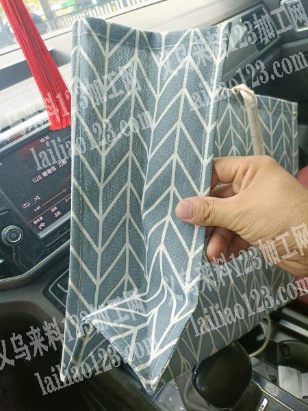 箱包订单外发加工，如图，尺寸40❌32厘米25800个现金时