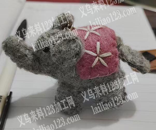 手缝挂件的手工活外发加工。寻找会做的手工