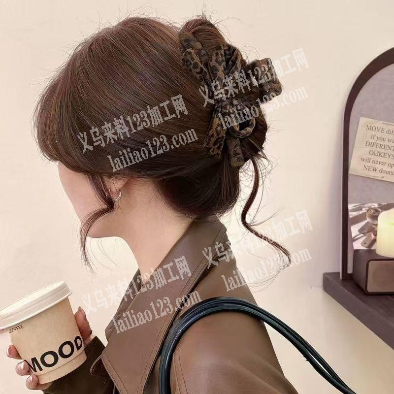 抓夹上面绕布条的【手工活外发​】