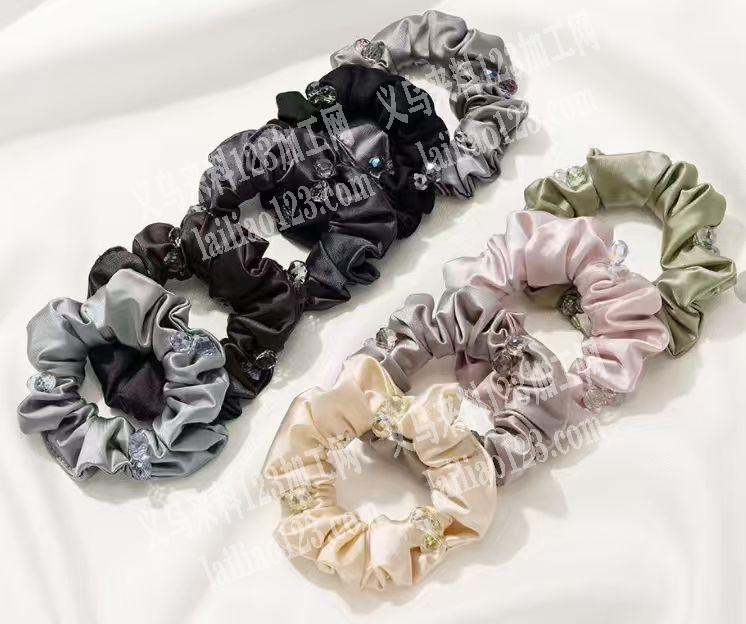 这个发圈上面，钉珠外发加工寻到的专业做钉