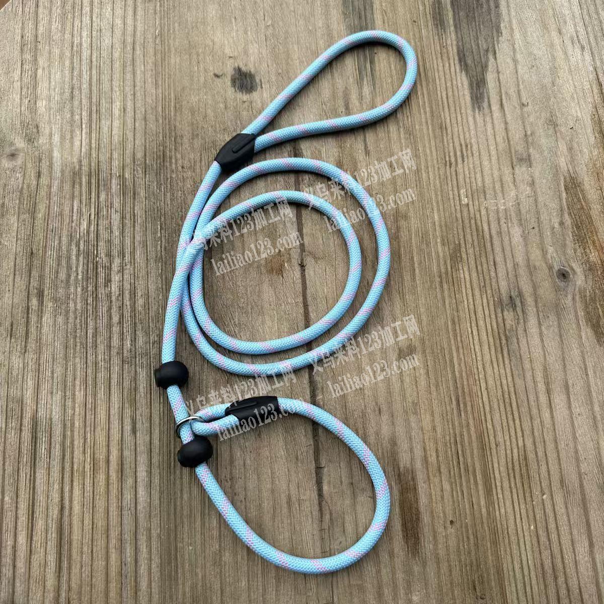 绳子穿扣子和塑料配件的手工活，如图，寻找