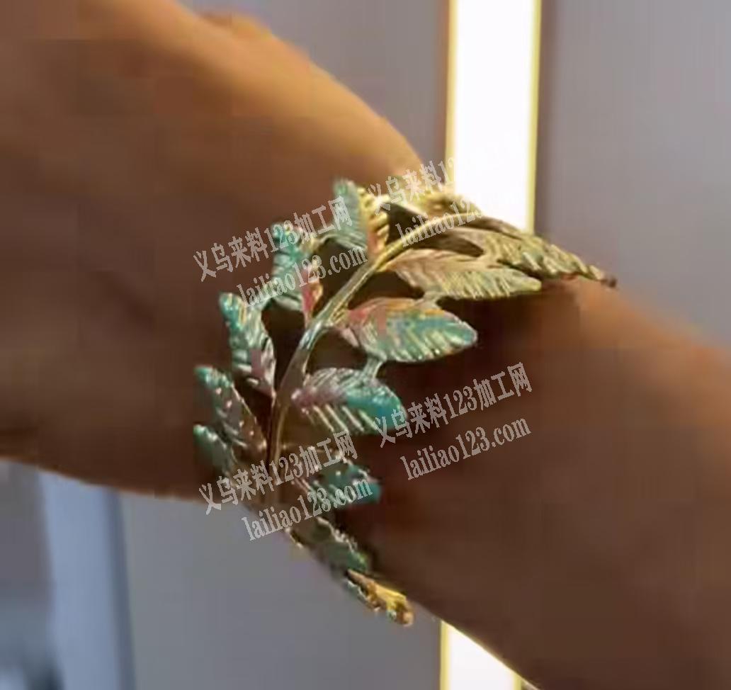 长期有大量滴油外发加工，如图手镯，需要找