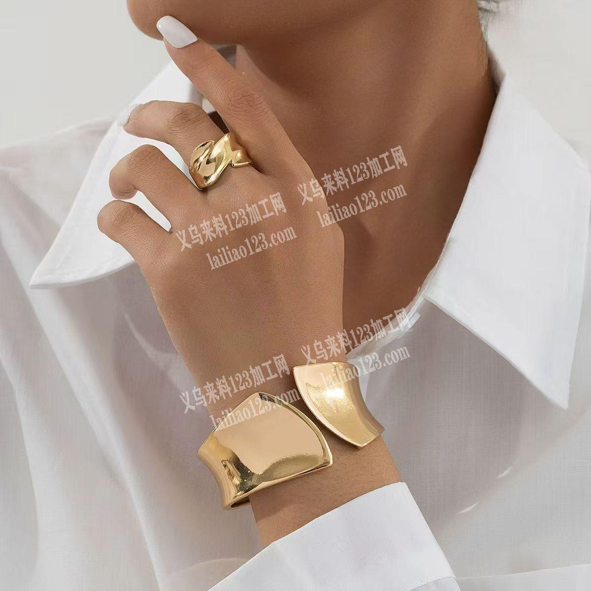 合金手镯订单，如图，寻找专业做合金手镯的