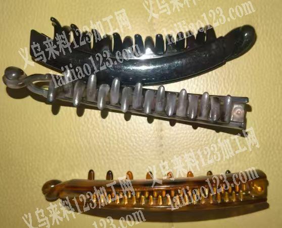 注塑订单。香蕉发夹订单，如图，寻找专业做