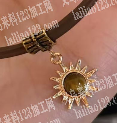 寻找项链吊坠，采购订单，请联系详谈，