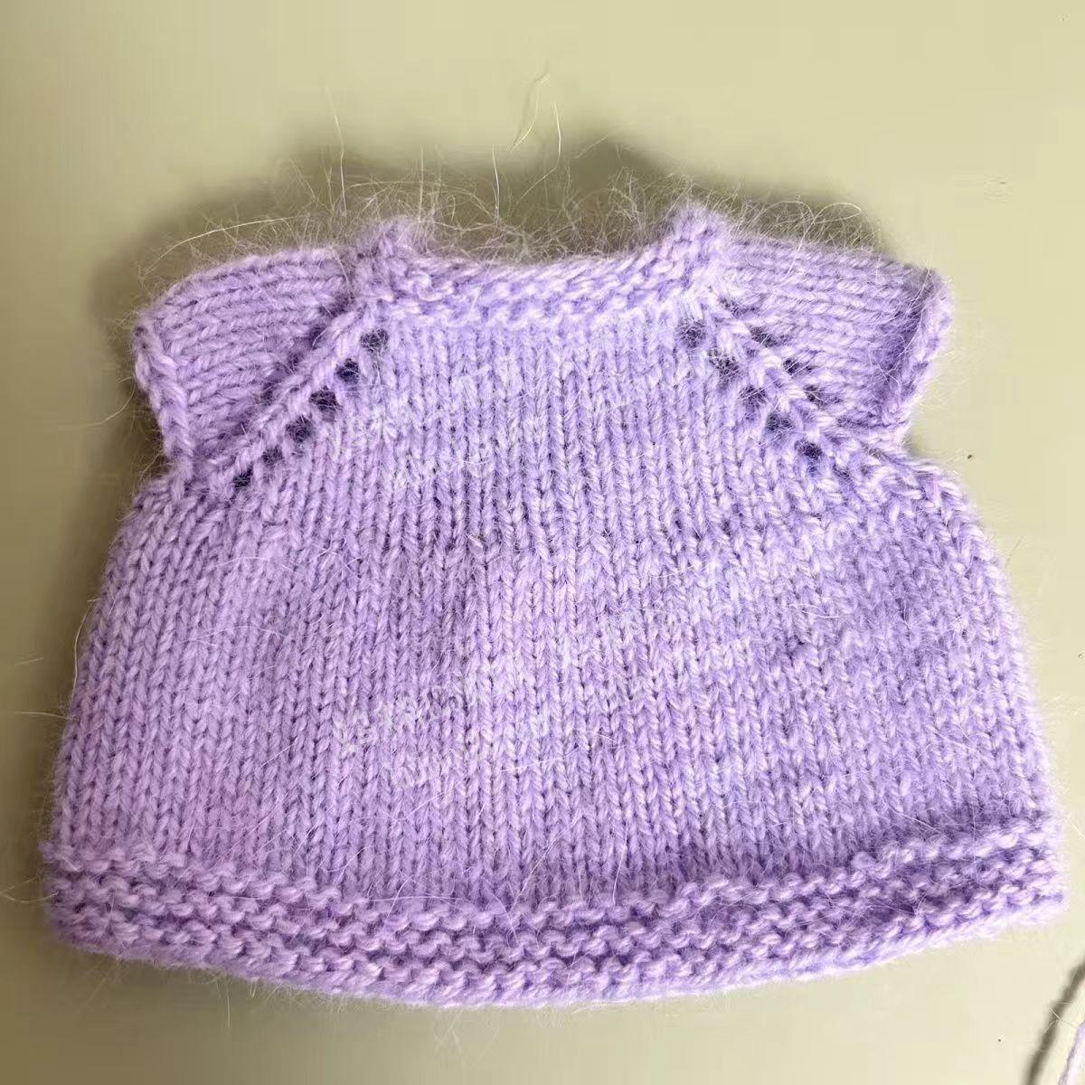 寻找专业钩针编织小毛衣的工厂，如图，类似