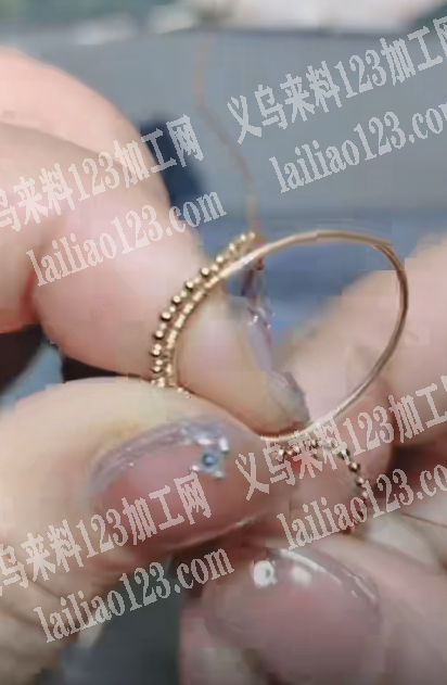 商贸城有手工活外发，必须会做的，质量要求