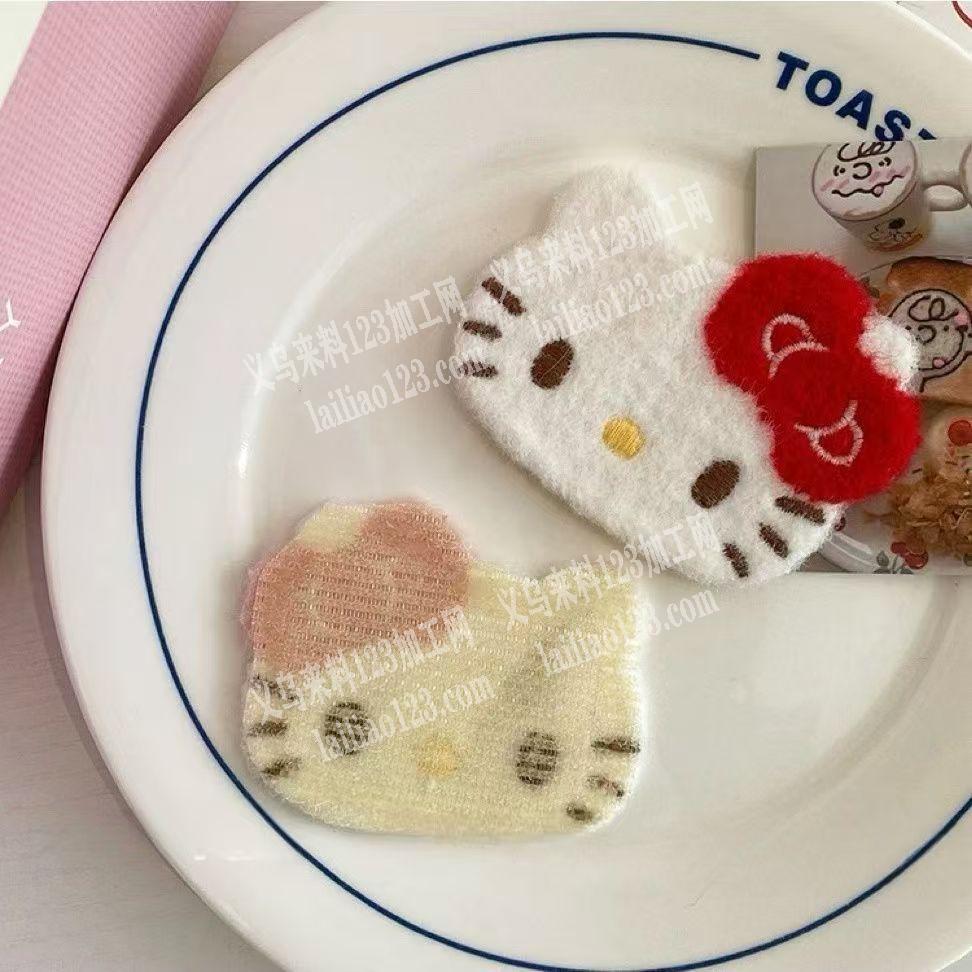 大量。绣花外发，碎发贴魔术贴上面绣花外发