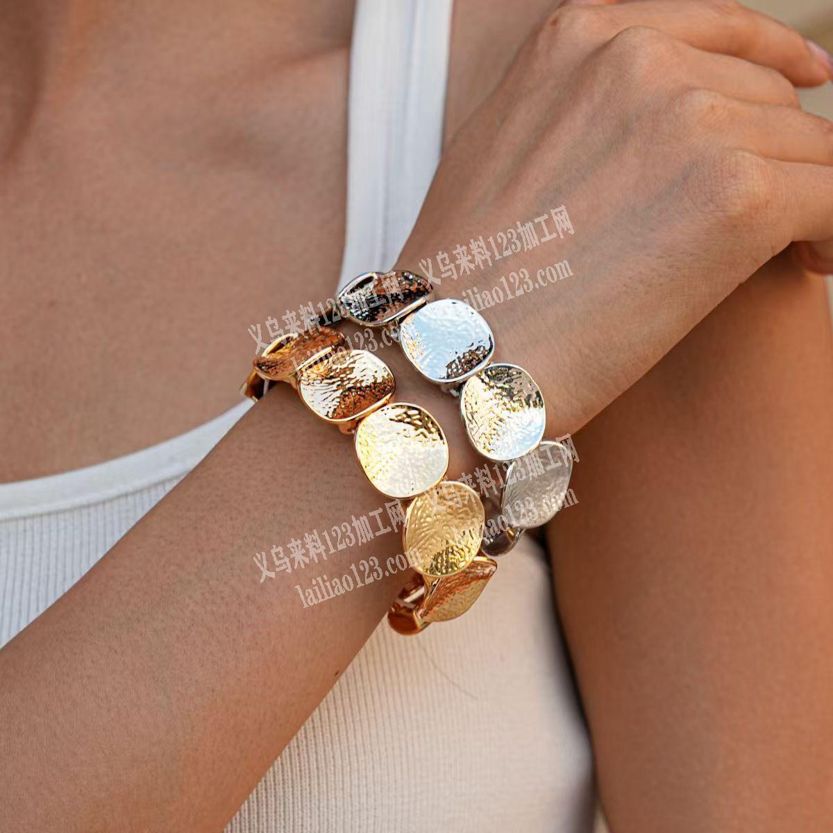 手镯合金配件订单，寻找压铸的工厂，请联系