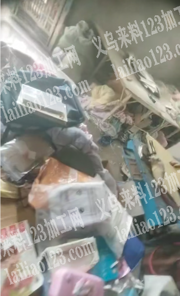 佛堂服装厂，转让：双针机2台：拷边机5台