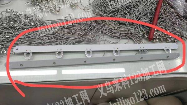 铁衣架订单，附图片，寻找工厂，请联系详谈