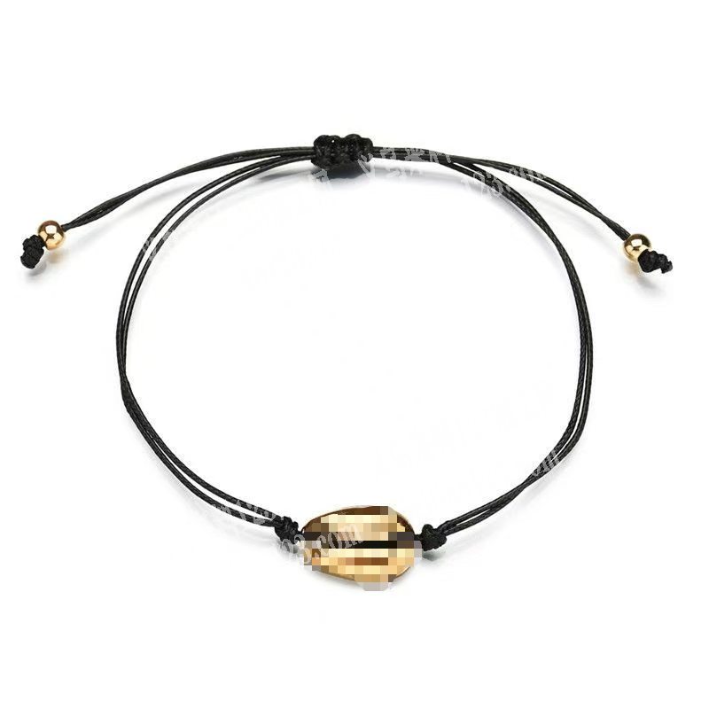 手链穿配件+编织+打结的手工活外发，如图