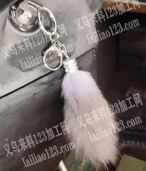 商贸城如图毛绒条钥匙扣挂件实时，寻找加工