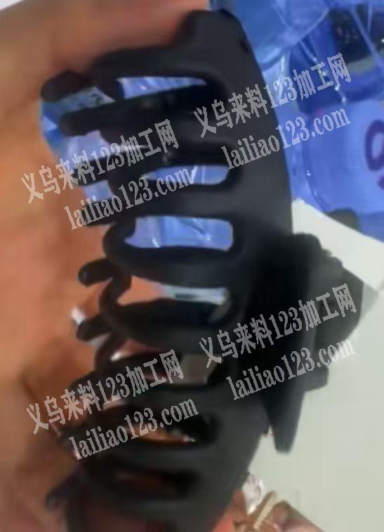 软胶抓夹订单【注塑硅胶抓夹订单】，如图，