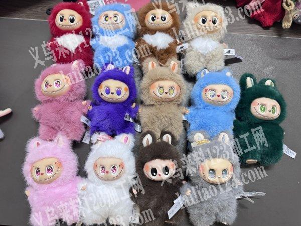 拉布布三代和改娃每天需求量3000个左右