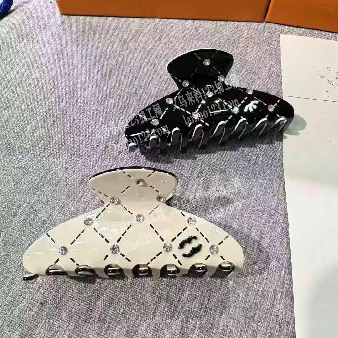 抓夹压钢珠外发加工，如图，寻找会做的加工