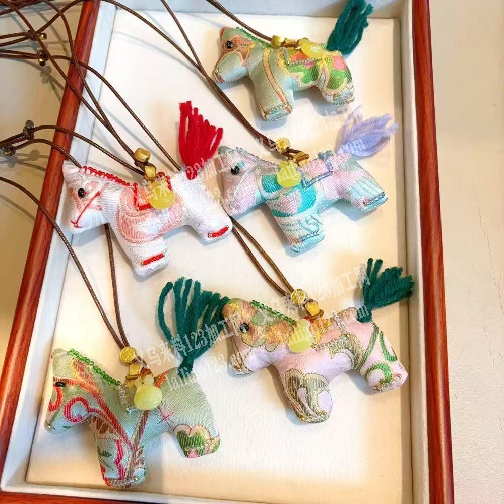 手工手缝的手工活外发，如图，小马外发加工