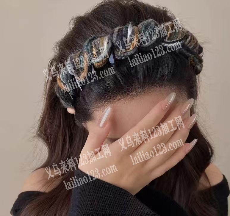 毛线缠绕头箍，如图，寻找会做这个缠绕的手