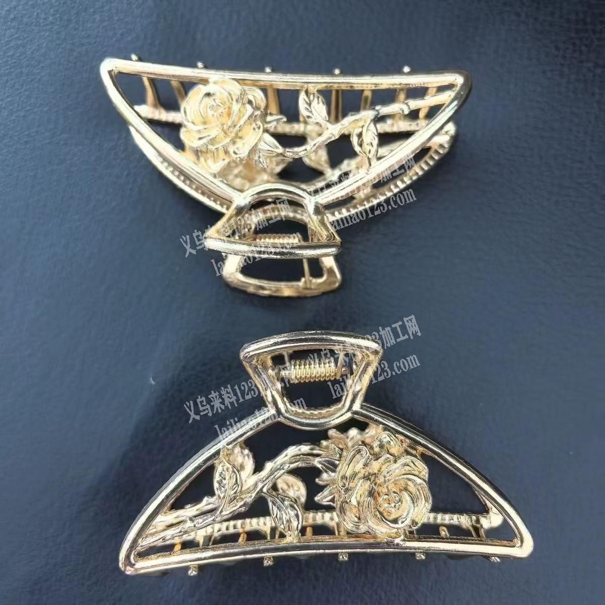 大量合金抓夹订单，如图，尺寸8*4*3.