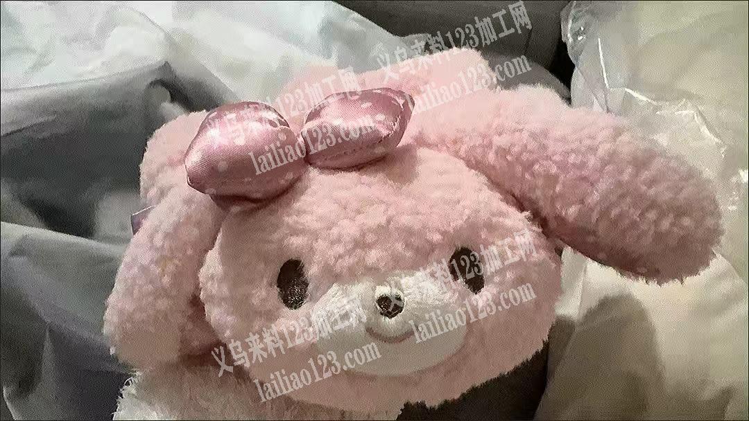 荷叶塘有如图毛绒围巾订单，寻找专业做围巾