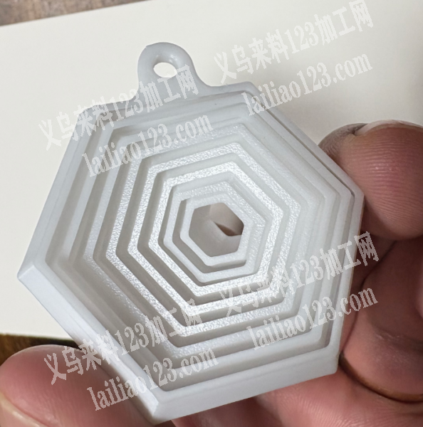 大量3D打印外发加工，如图，3D打印加工厂联系我
