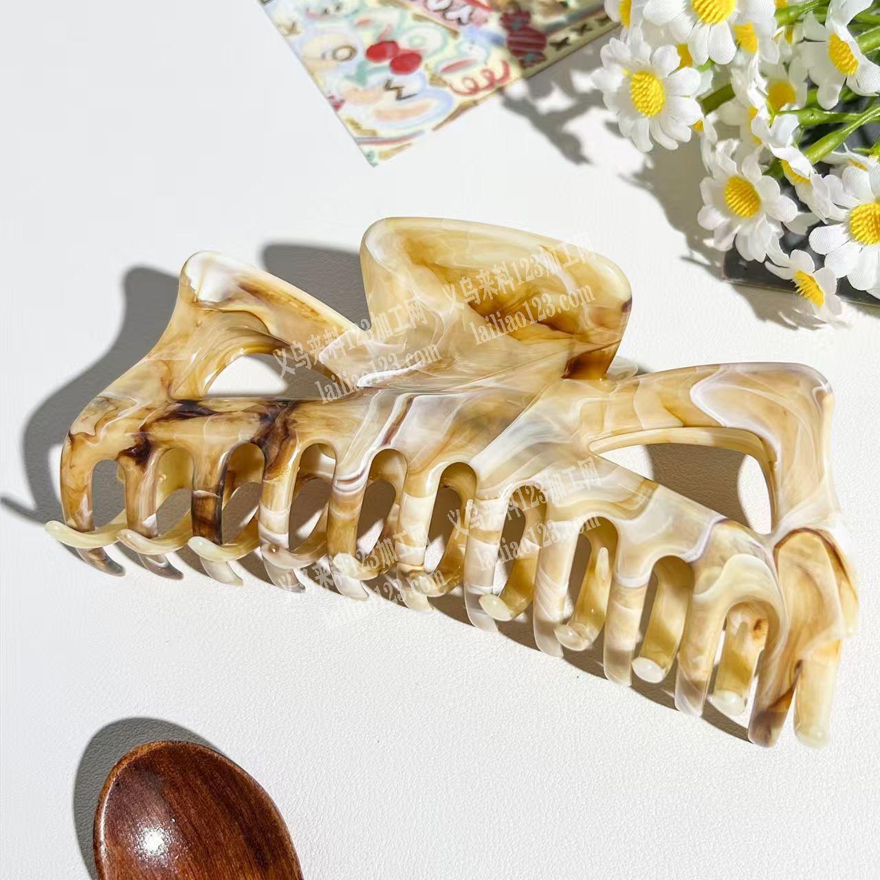 注塑，双色注塑抓夹订单，如图，寻找工厂，