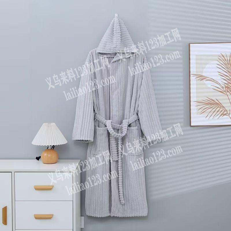 长期有睡意睡袍长袍外发加工，如图，寻找服