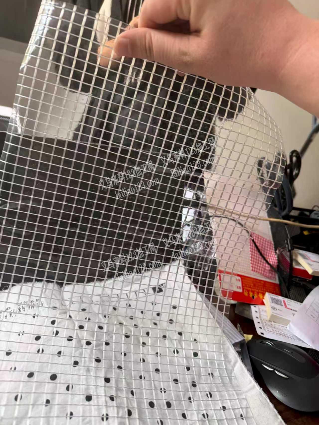 寻找生产如图手提袋的工厂，。请联系详谈。